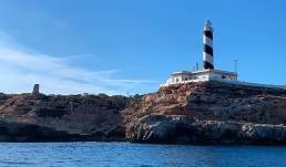 Faro de cala Figuera | Faros y Parques | Smart Boats Mallorca
