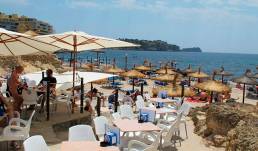 El Chiringuito Mallorca - Beach Clubs Mallorca - Smart Boats Mallorca